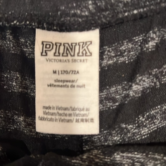 Victoria’s Secret sleep shorts - Picture 4 of 4